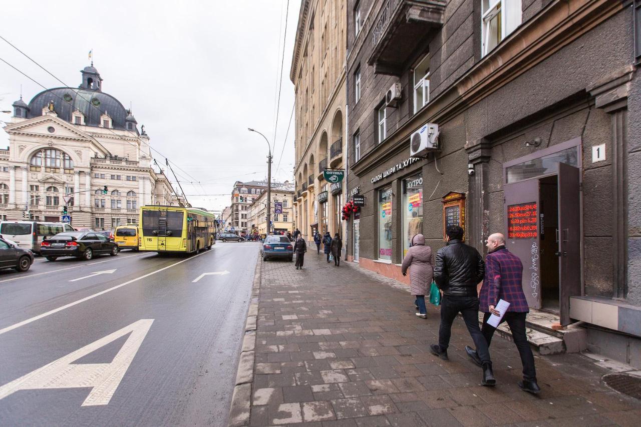 Апартаменти Біля Оперного Центр Краща Локація 2 Кімнати Lviv Dış mekan fotoğraf
